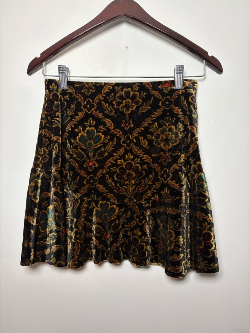 Urban Outfitters Ecote Flocked Velvet Mini Skirt Baroque Tapestry Print Small